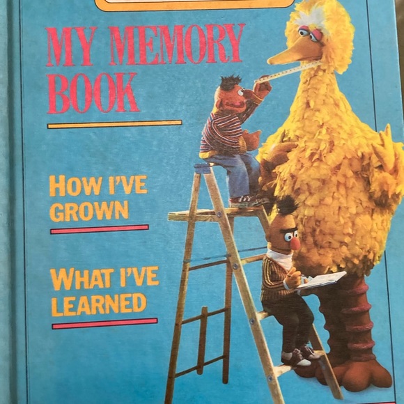 1983 Sesame Street story book and child memory book - Picture 3 of 10